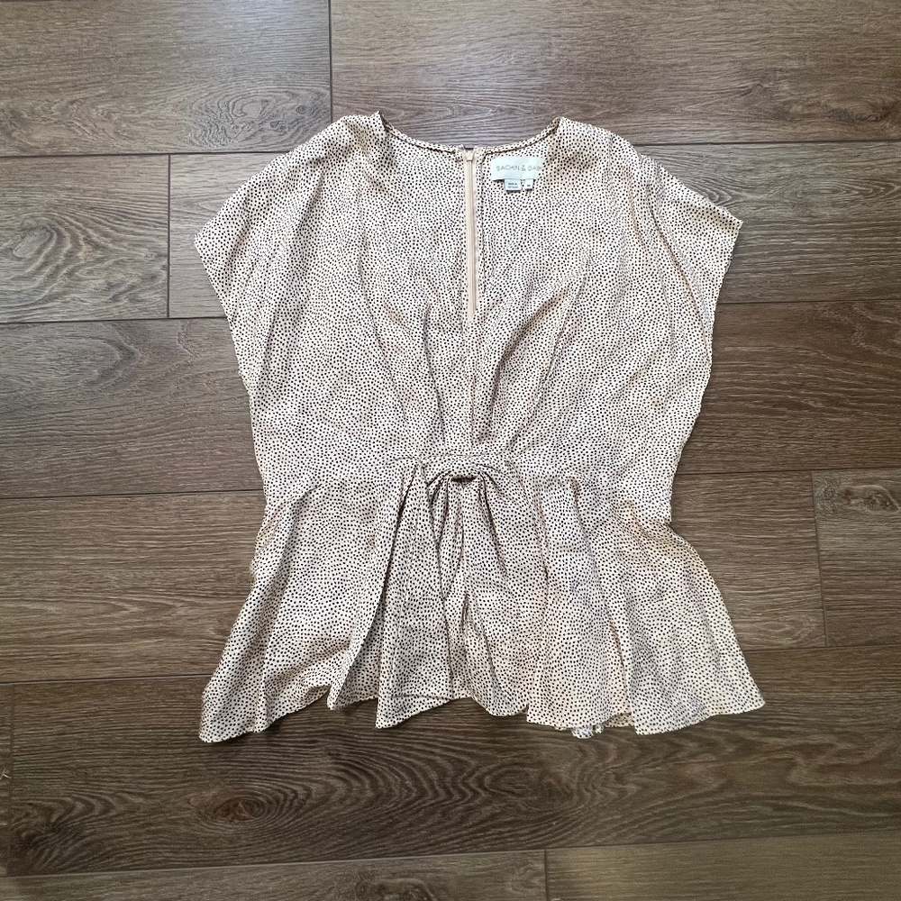 Sachin + Babi Short Sleeve Graham Women's Top, Cream Polka Dot Jacquard, Sz M - Picture 3 of 14